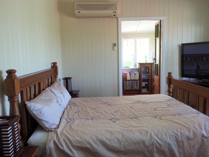 8 Lloyd Street, West Mackay QLD 4740