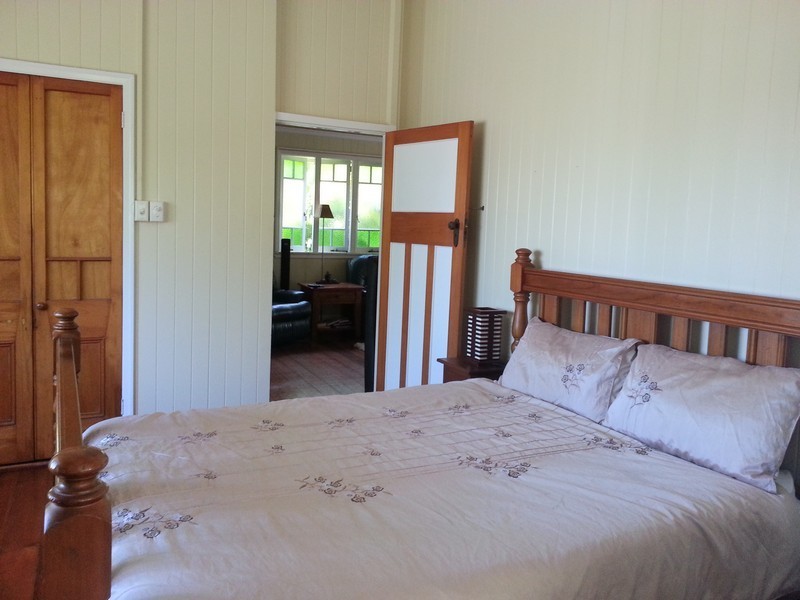 8 Lloyd Street, West Mackay QLD 4740