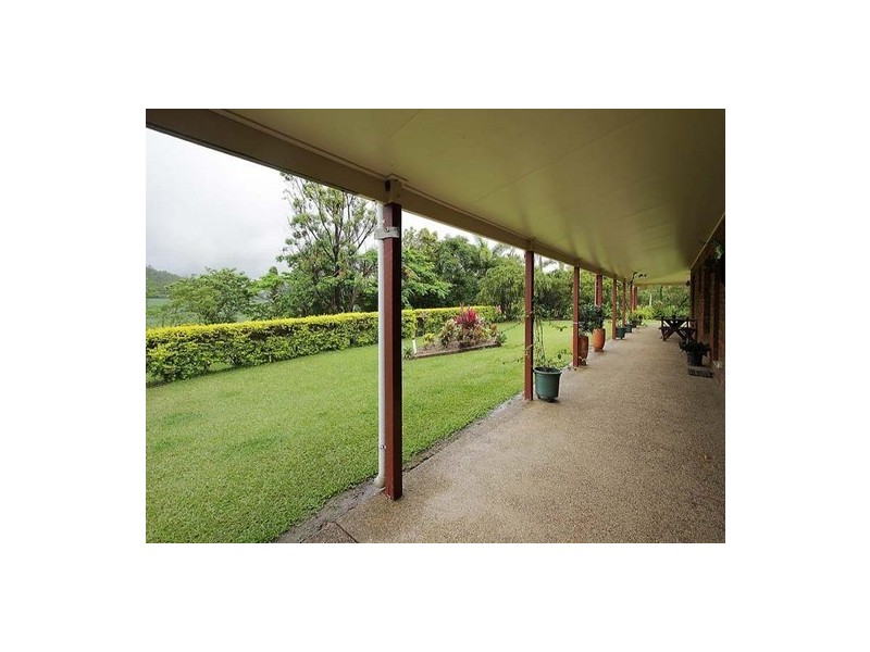25 Gravinos Road, Victoria Plains QLD 4751