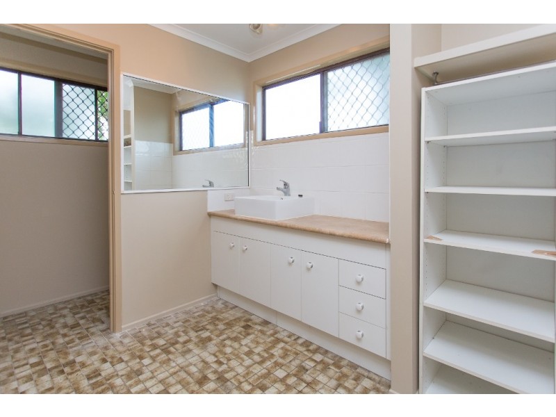 19 Campbell Street, Andergrove QLD 4740