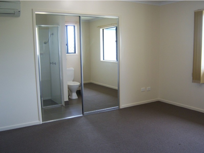 66 Victor Avenue, Glenella QLD 4740