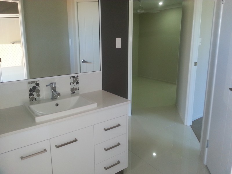 10 Roma Court, Beaconsfield QLD 4740