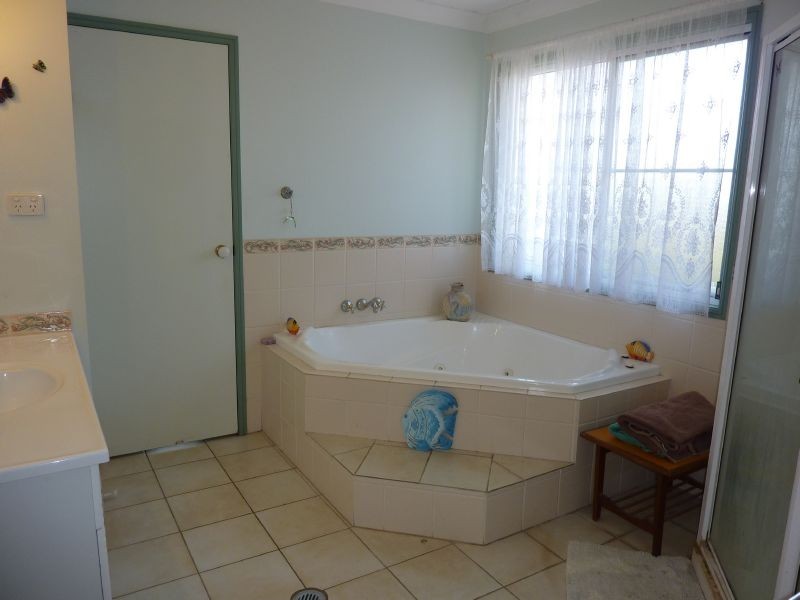 32 Audrena Avenue, Hay Point QLD 4740