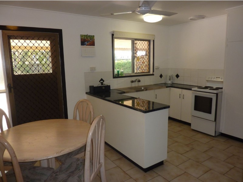 22 Holmes Drive, Beaconsfield QLD 4740