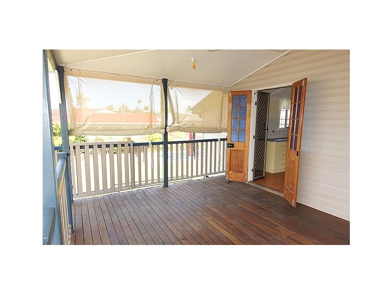 11 Sneyd Street, West Mackay QLD 4740