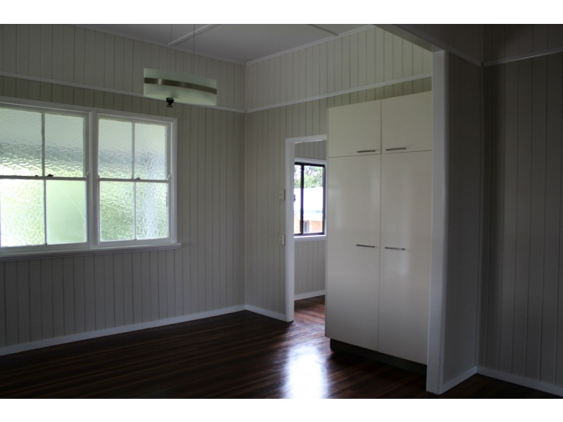 10 Steen Street, South Mackay QLD 4740