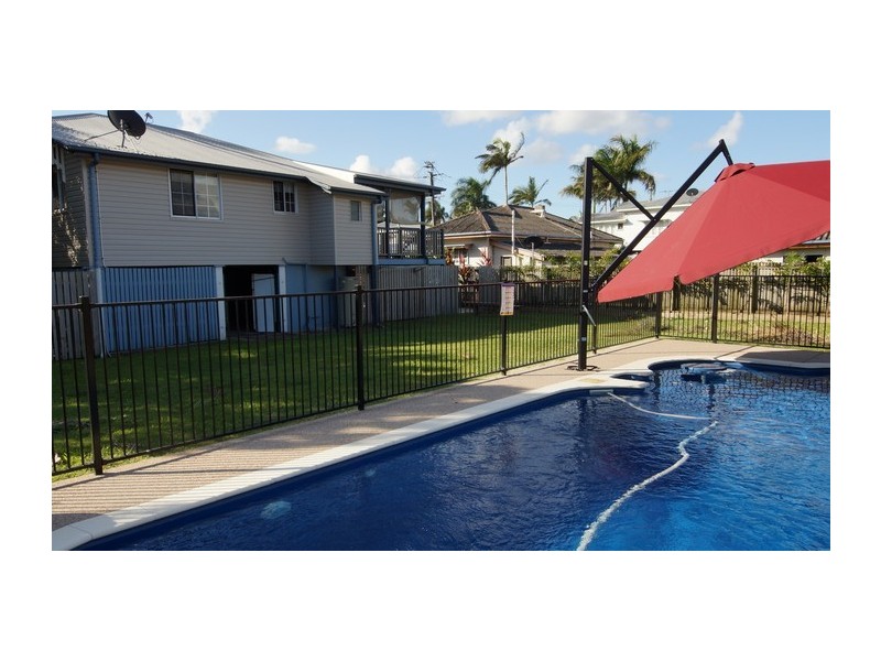 11 Sneyd Street, West Mackay QLD 4740