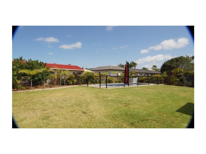 11 Sneyd Street, West Mackay QLD 4740