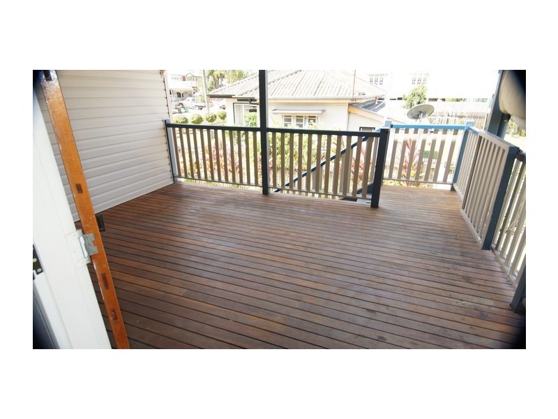 11 Sneyd Street, West Mackay QLD 4740