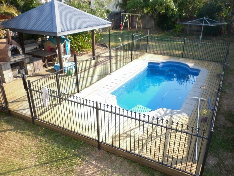 4 Tellin Street, Shoal Point QLD 4750