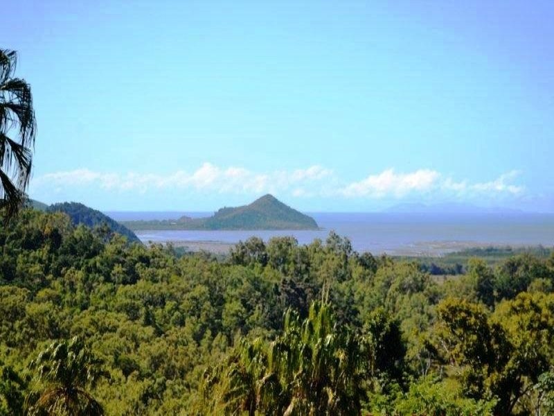 204 Dunwoody Road, Seaforth QLD 4741