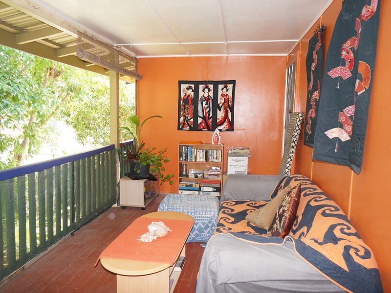 4 Downie Avenue, Bucasia QLD 4750