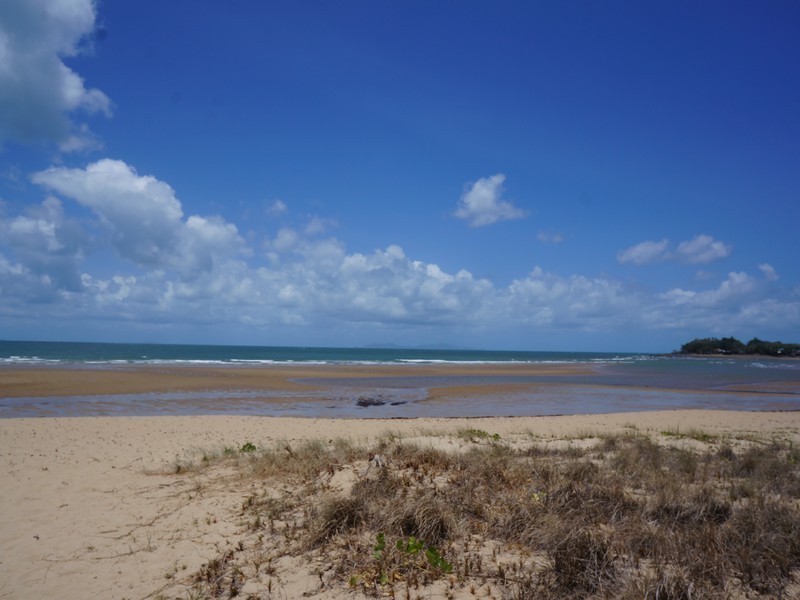4 Downie Avenue, Bucasia QLD 4750