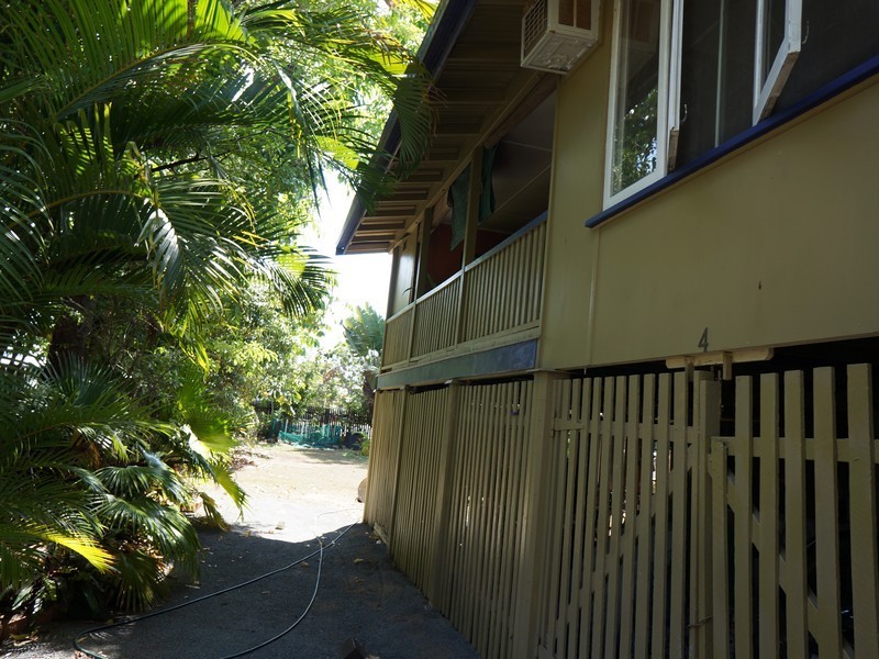 4 Downie Avenue, Bucasia QLD 4750
