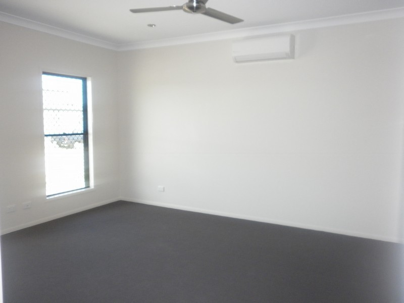 44 Dickens Avenue, Ooralea QLD 4740