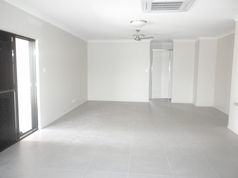 44 Dickens Avenue, Ooralea QLD 4740
