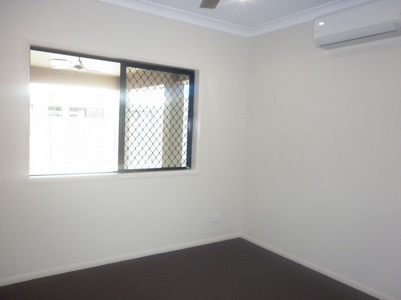 44 Dickens Avenue, Ooralea QLD 4740