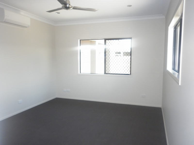 44 Dickens Avenue, Ooralea QLD 4740