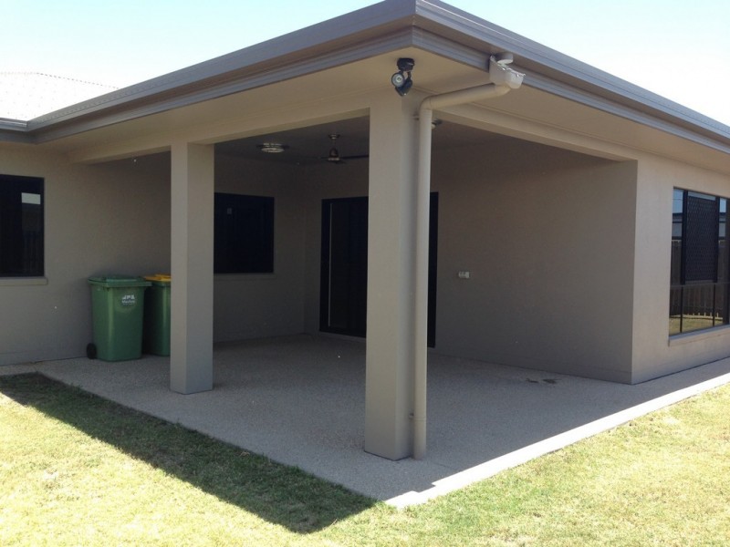 44 Dickens Avenue, Ooralea QLD 4740