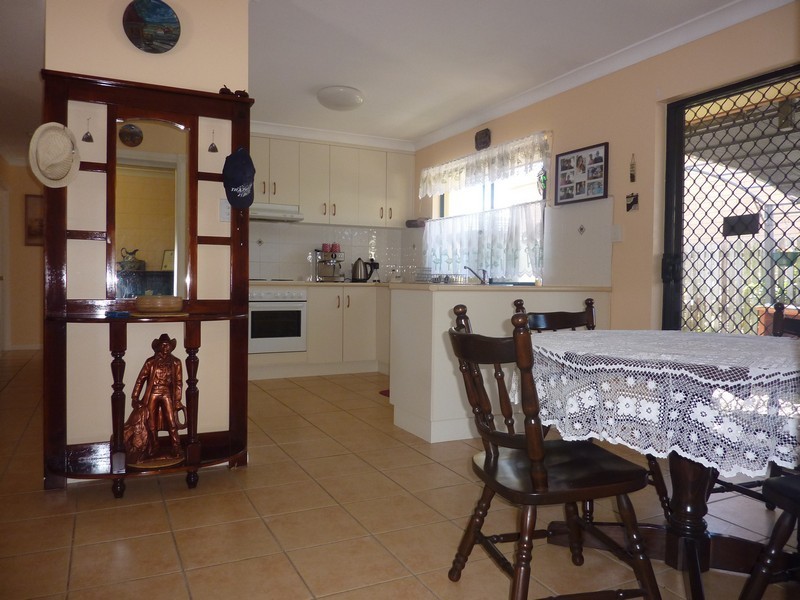 2/390 Bridge Road, West Mackay QLD 4740