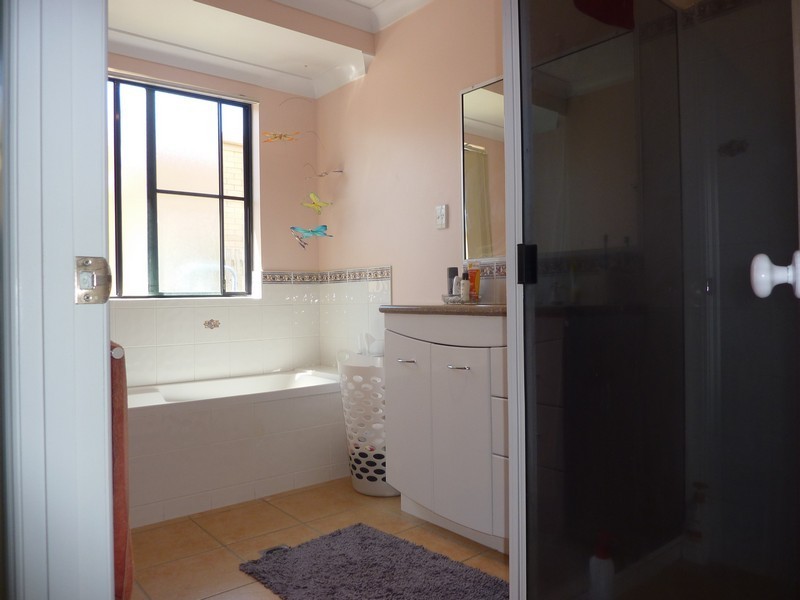 2/390 Bridge Road, West Mackay QLD 4740