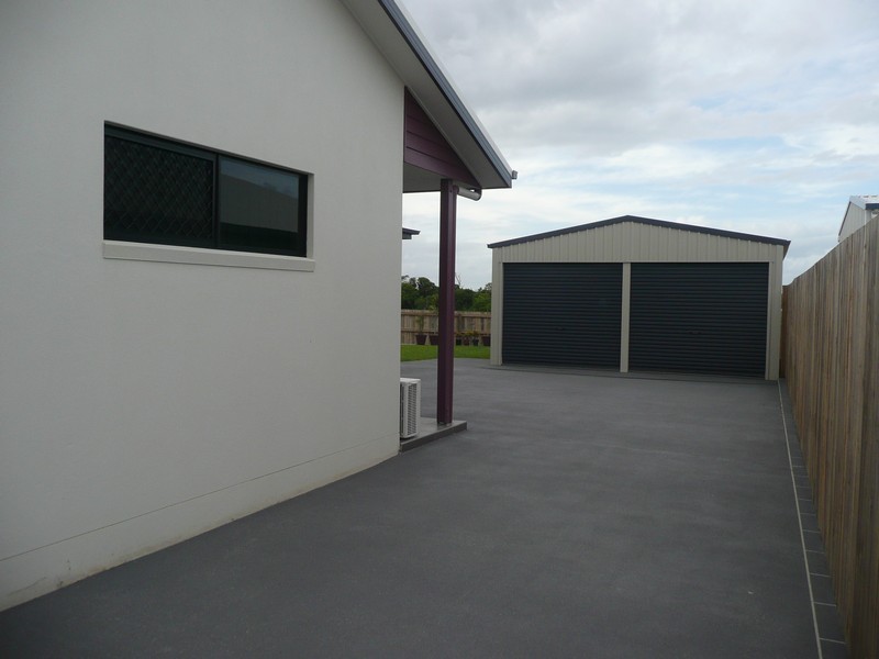 12 James Cook Drive, Rural View QLD 4740