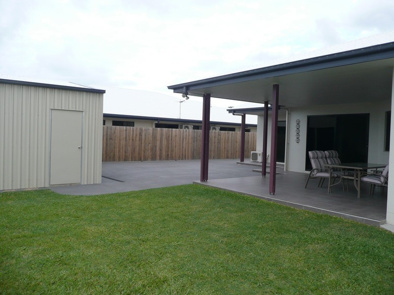 12 James Cook Drive, Rural View QLD 4740