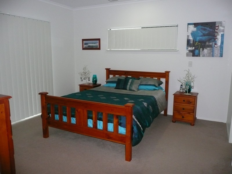 12 James Cook Drive, Rural View QLD 4740