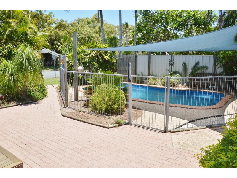 12 Pheasant Street, Slade Point QLD 4740