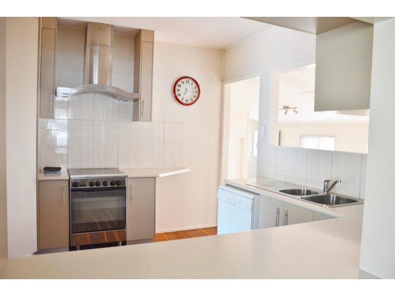 12 Pheasant Street, Slade Point QLD 4740
