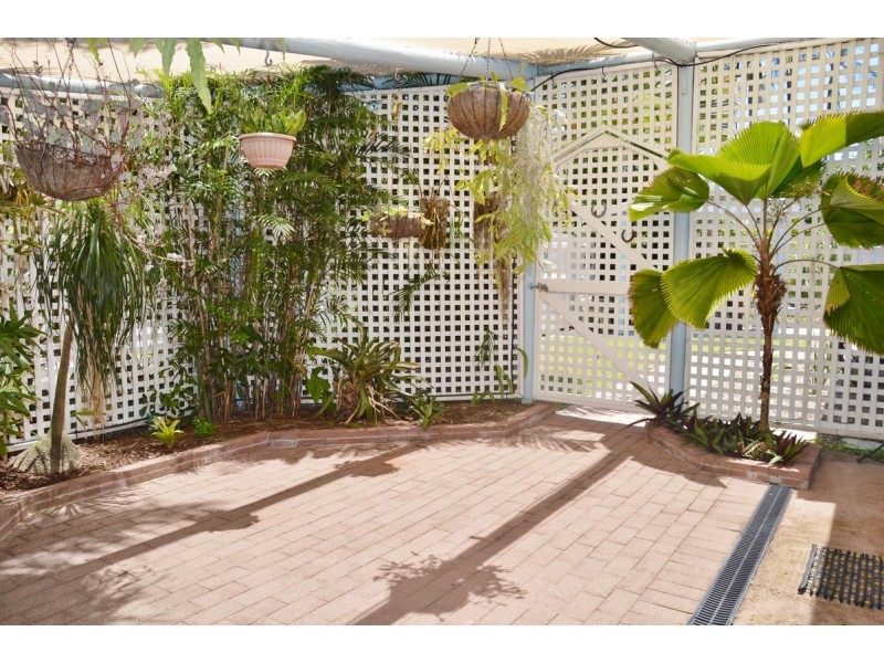 12 Pheasant Street, Slade Point QLD 4740