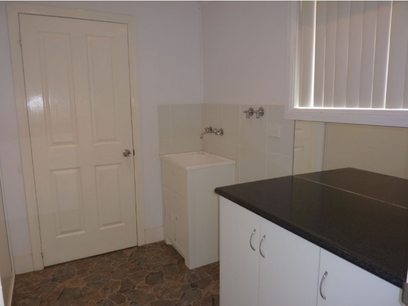 425 Shakespeare Street, West Mackay QLD 4740