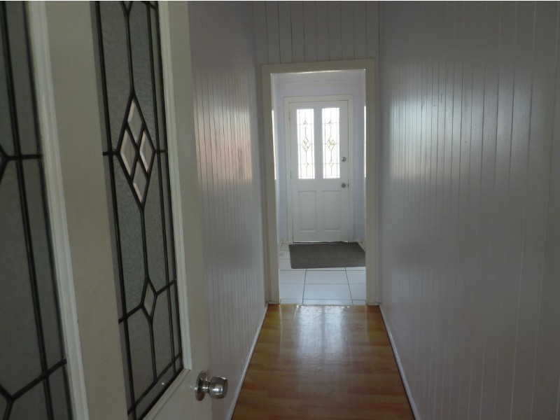 425 Shakespeare Street, West Mackay QLD 4740