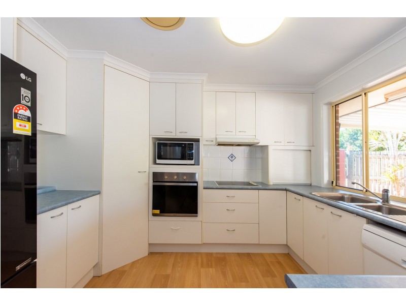 4 Pandanus Street, Beaconsfield QLD 4740