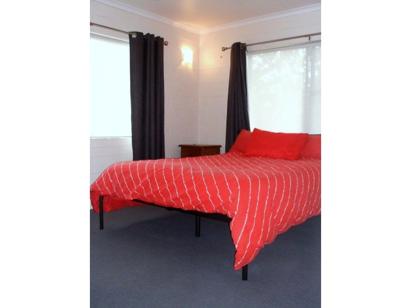73 Geoffrey Thomas Drive, Bucasia QLD 4750