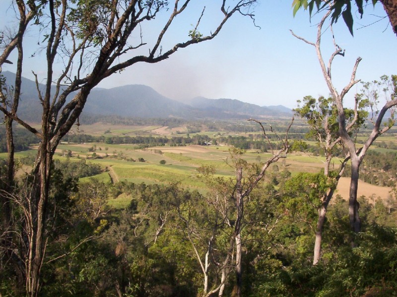 46 Okuloo Road, Finch Hatton QLD 4756