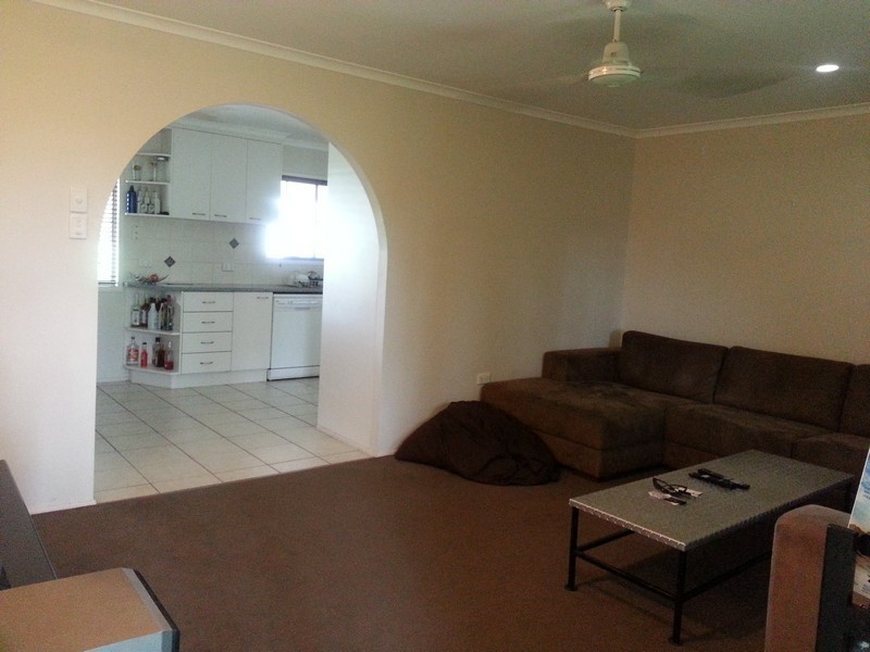 211 Anzac Avenue, Marian QLD 4753