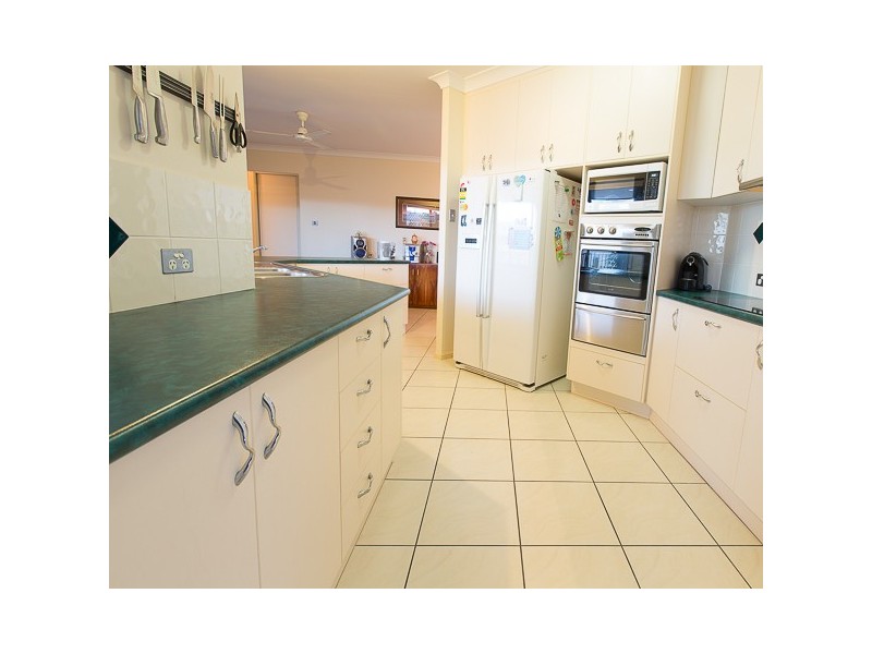 1 Marlin Court, Andergrove QLD 4740