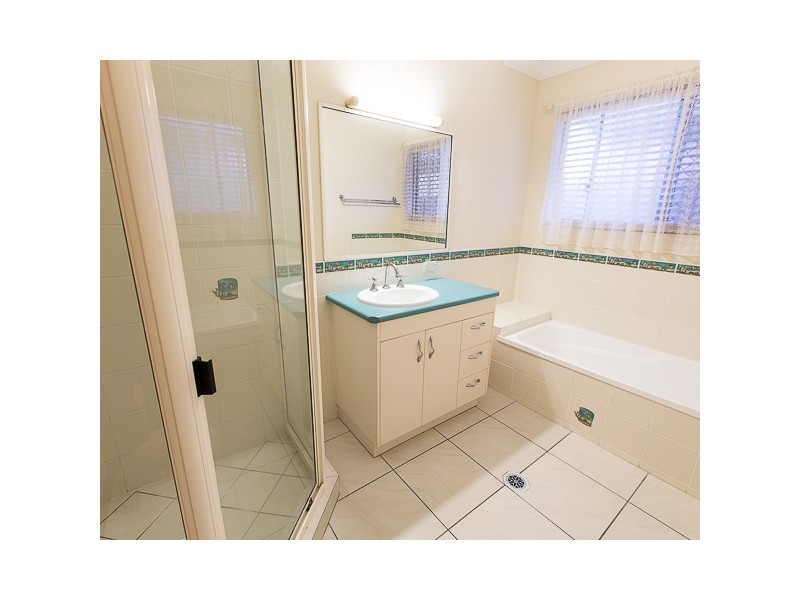 1 Marlin Court, Andergrove QLD 4740