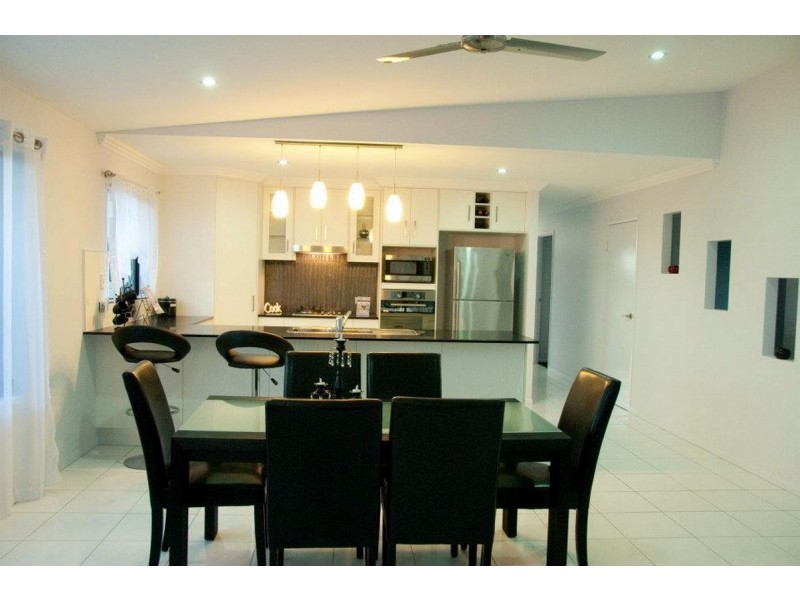 38 Sonoran Street, Rural View QLD 4740