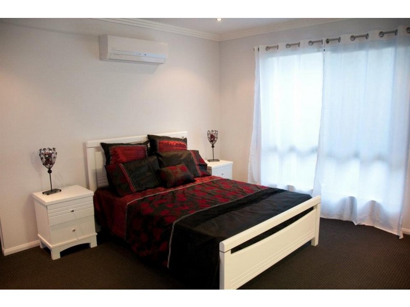 38 Sonoran Street, Rural View QLD 4740