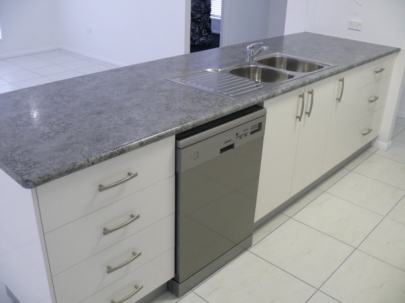 9 Lancaster Way, Ooralea QLD 4740