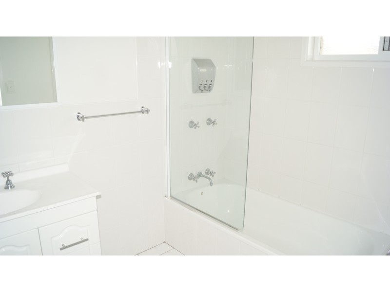 84 Bradman Drive, Glenella QLD 4740