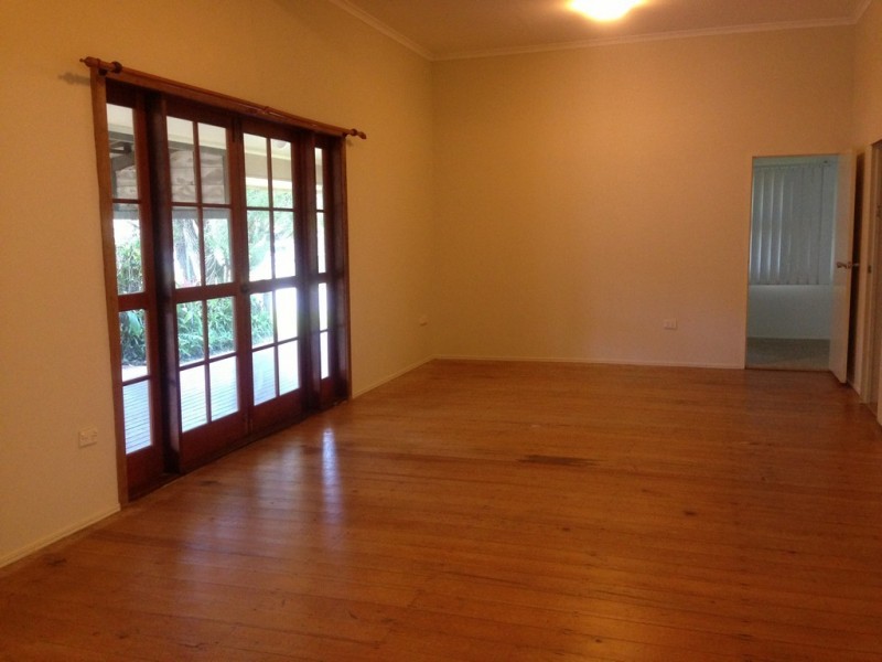 14 Kenilworth Street, South Mackay QLD 4740