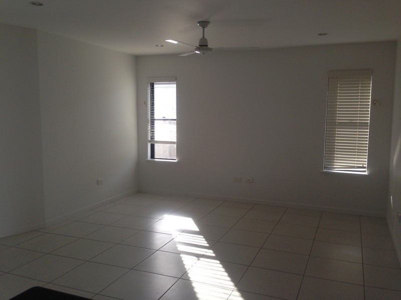 11 Lancaster Way, Ooralea QLD 4740