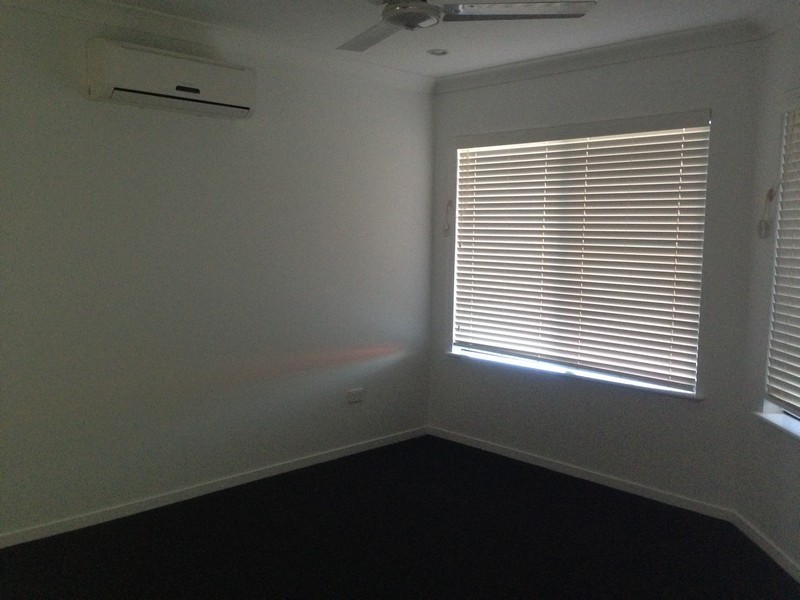 11 Lancaster Way, Ooralea QLD 4740