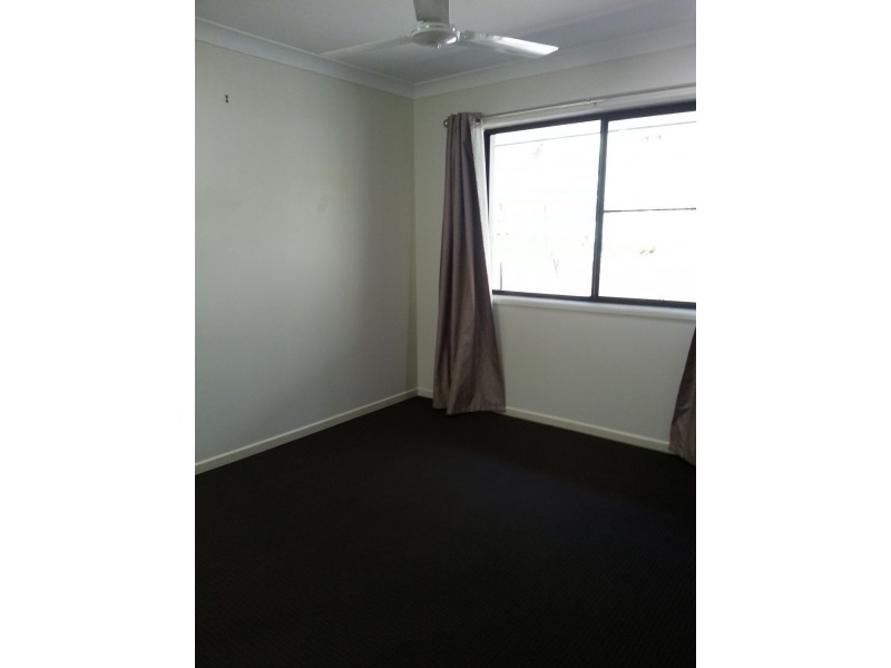 2/50 Jackson Street, Sarina QLD 4737