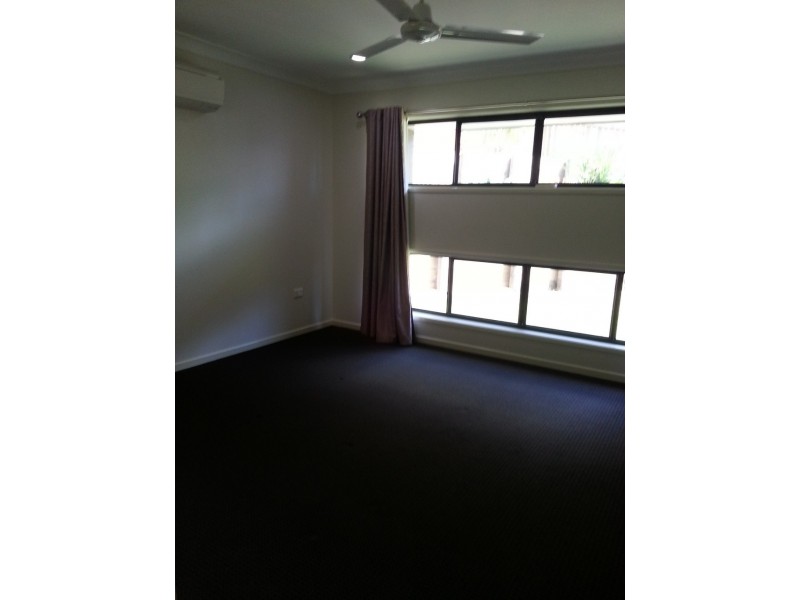 2/50 Jackson Street, Sarina QLD 4737