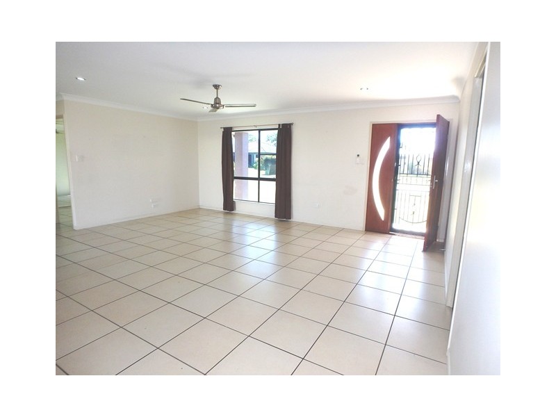 27 Katey Crescent, Mirani QLD 4754