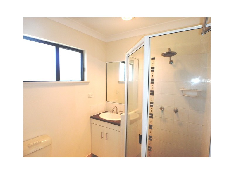 27 Katey Crescent, Mirani QLD 4754